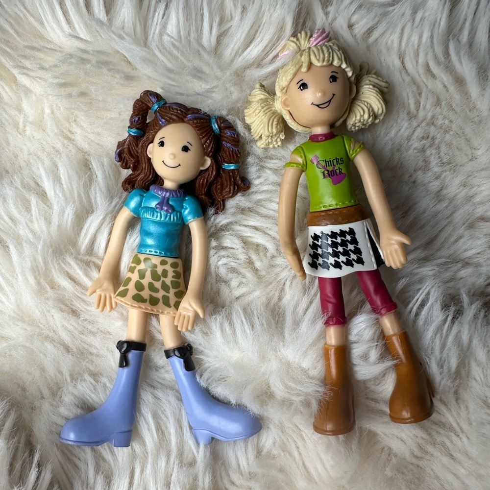 Vintage Groovy Girls